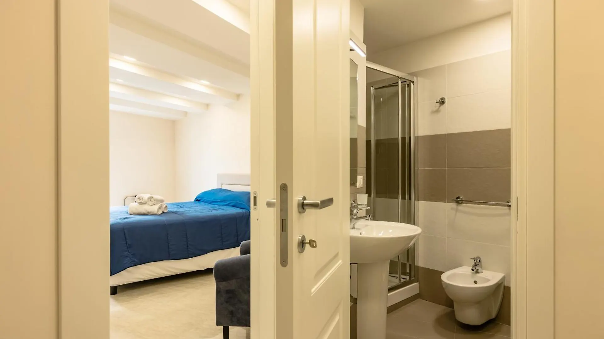 Apartment Palazzo Maddaloni Sweet Home By Napoliapartments