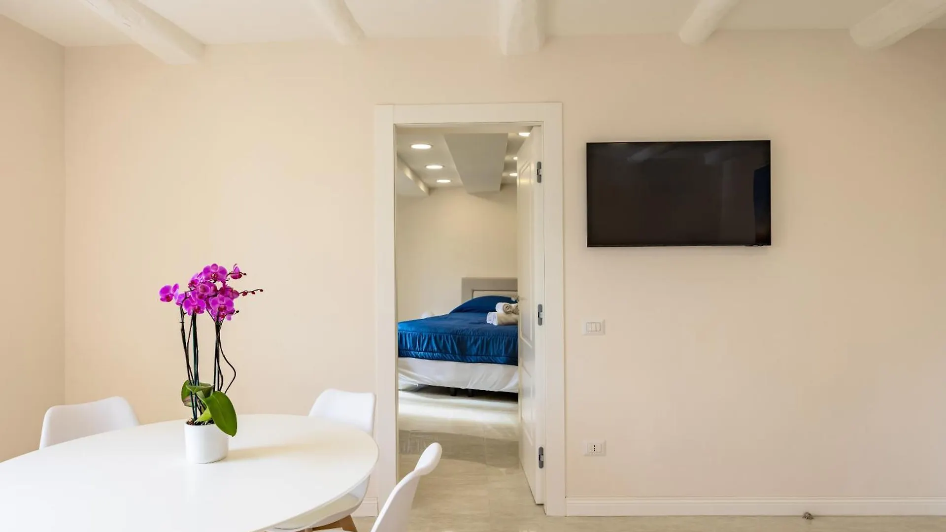 Palazzo Maddaloni Sweet Home By Napoliapartments Apartment