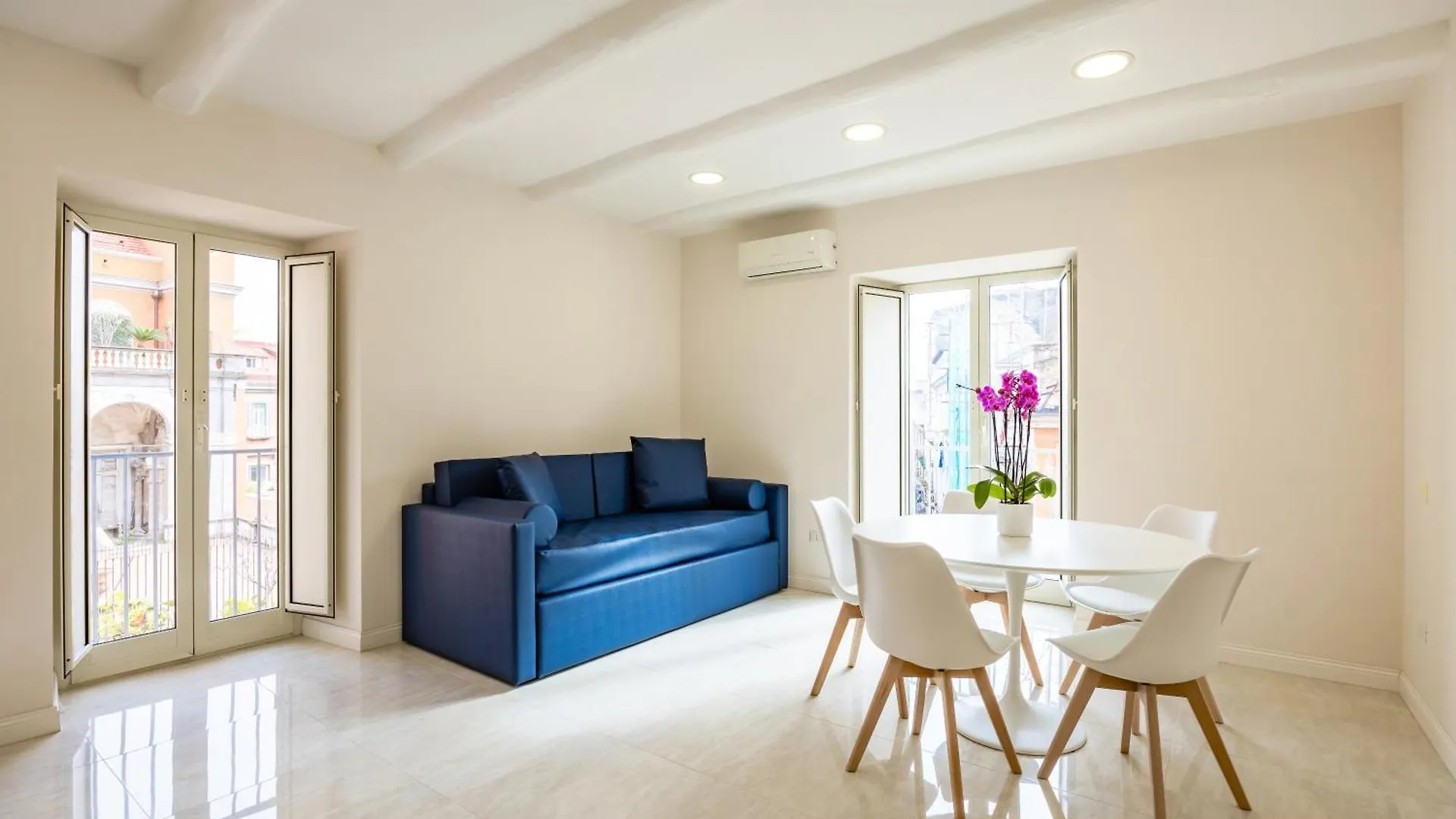 Palazzo Maddaloni Sweet Home By Napoliapartments